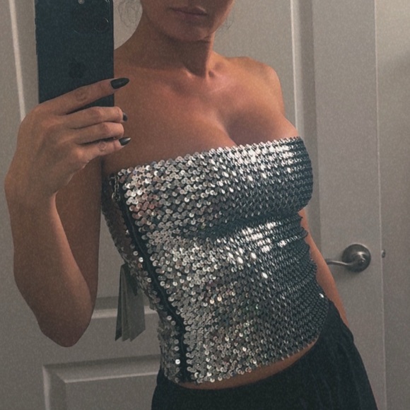 Gucci Silver Sequin Top Size XS/SM - Picture 3 of 5